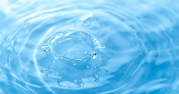 istock A beautiful water crown on the water surface 2223013765