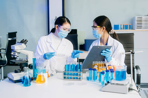 istock Scientist team meeting and writing analysis results in the laboratory study 2223056881