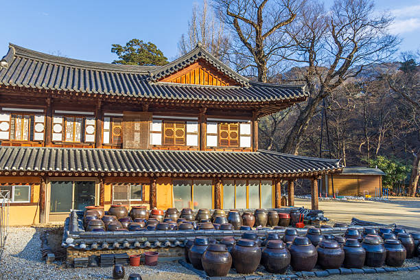 istock Jangdokdae and jars in the front yard of a Hanok 2223057070