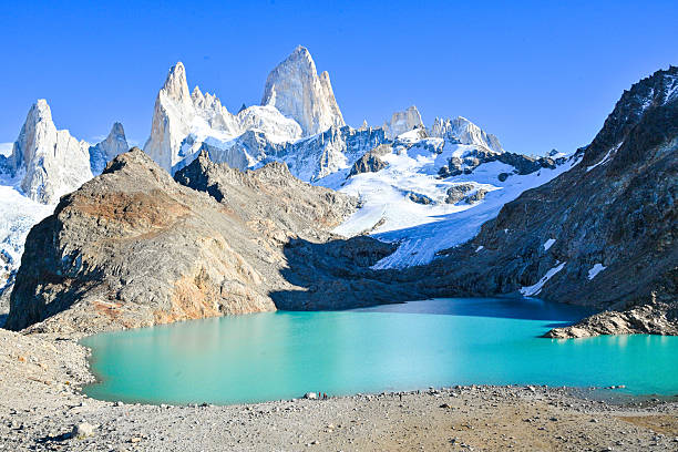 istock Laguna de los Tres and Mount Fitz Roy 2223099942