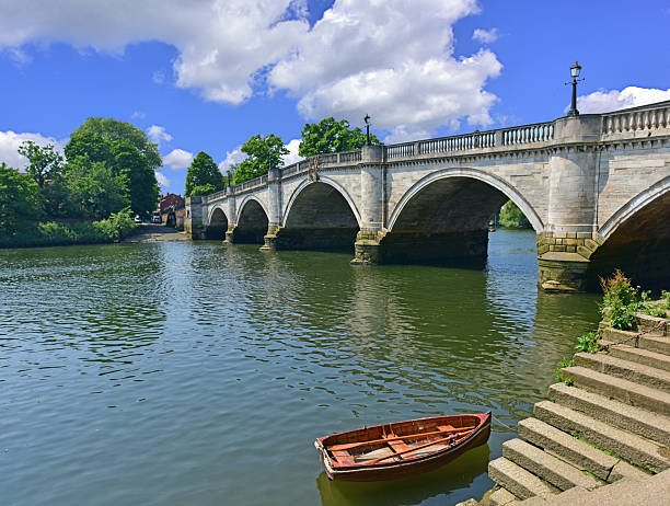 istock Thames River at the Richmond Bridge 2223290155