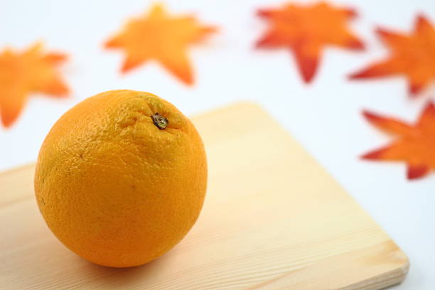 The juicy flesh of the navel orange is an essential part of a healthy diet. It is also perfect for dessert.