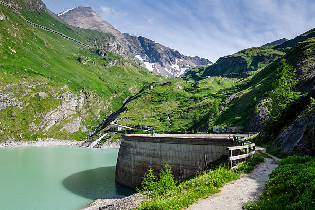 istock Stausee Margaritze Dam in Austrian Alps 2223419350