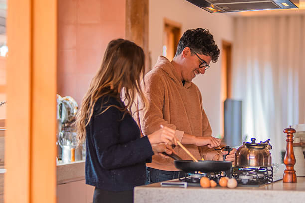 istock Breakfast at the new house 2223507283