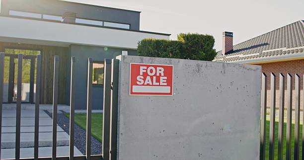 istock House for sale 2223880666