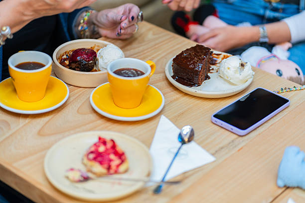 Visit a family's cafe to take a break while enjoying coffee and dessert.