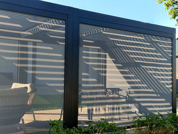 A pergola under which you will always feel comfortable. The elegant aluminum pergola has a roof with tilting slats. You can adjust the shade and effectively ventilate, the shading fabric on the side