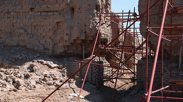 istock Excavation at Kish Archaeological Site reveals ancient structures in Iraq 2224304541