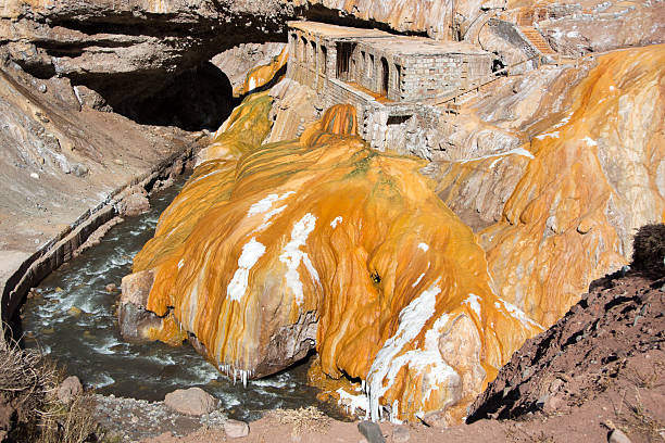 istock Puente del Inca 2224342598