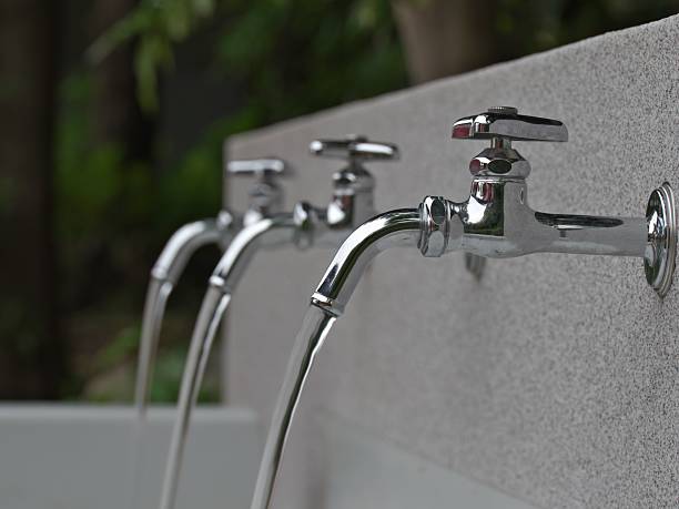 Most school sinks in Thailand are made of simple aluminum sets arranged in several places for children to stand in a row to wash their hands or face during breaks or after meals.