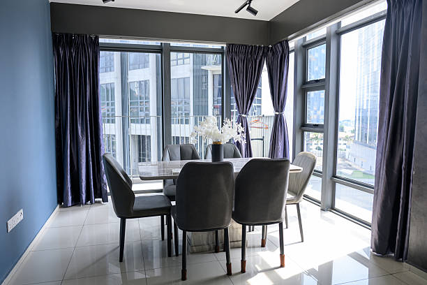 Bright and Inviting Dining Space