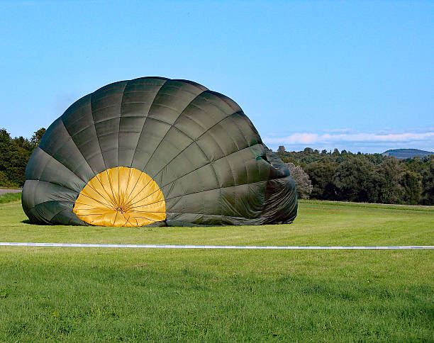 istock Hot air balloon 2224786333