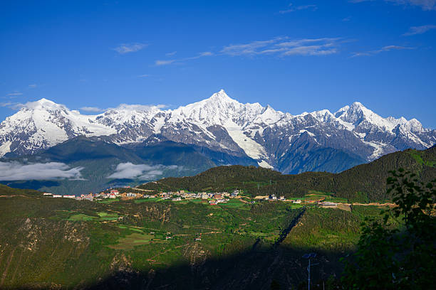 istock Meili Snow Mountain and Feilai Temple 2224794615