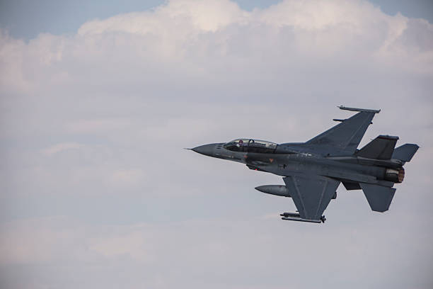 F-16 Fighting Falcon Fighter Jet