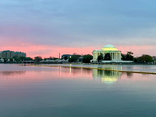 istock Jefferson Memorial Cherry Blossom Sunrise 2224962688