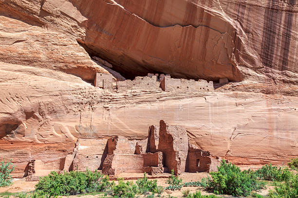 istock White House in Canyon de Chelly National Monument, AZ 2225051902