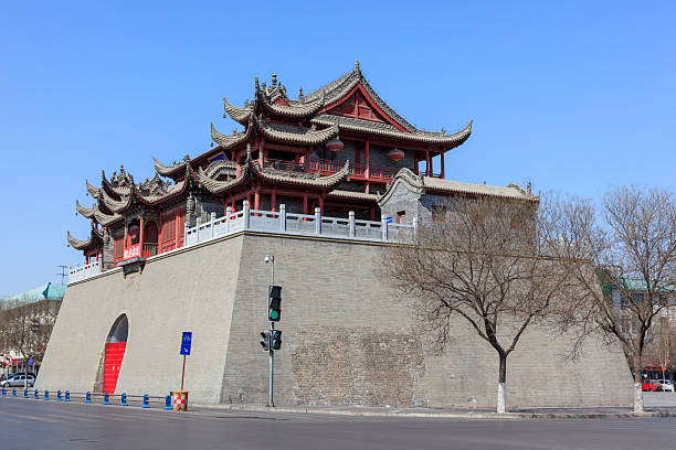 Yuhuang Pavilion in central Yinchuan was originally the old drum tower from the Ming dynasty and later converted into a Taoist pavilion dedicated to the Jade Emperor.