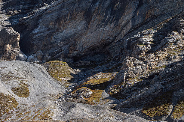 close-up of the mountain along the road that goes up the the Stelvio Pass