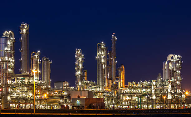 istock Night view of an oil refinery 2225592732