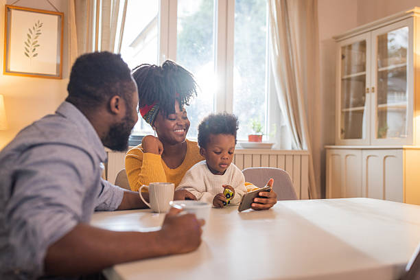 istock Young family having breakfast 2225637916