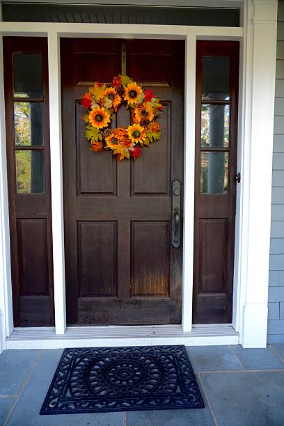 istock Autumn Wreath Welcome Home 2225904744