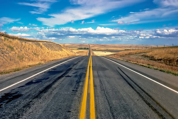 istock Road in Montana 2225923694