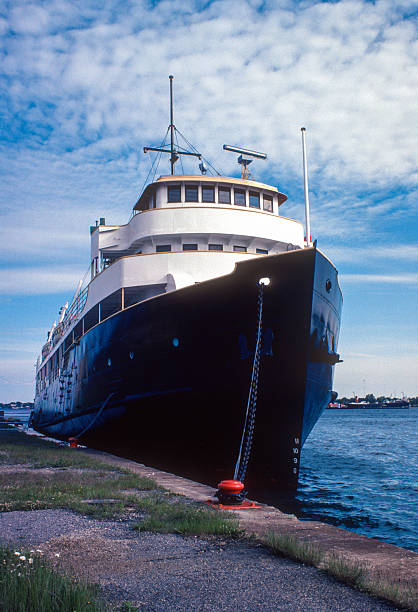 istock Agawa Canyon Train - Passenger Ferry - 1982 2226019664