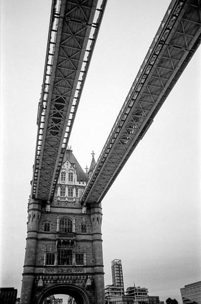 istock Tower bridge metal structure connecting two sides in monochrome 2226213552