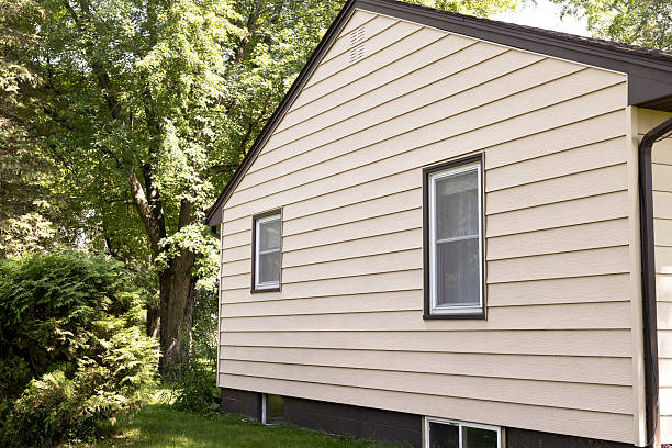 istock Single-family home with yellow siding 2226378902