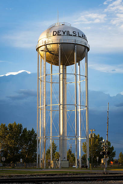 istock Scenic view of Devils Lake Water Tower at golden sunset light 2226535724