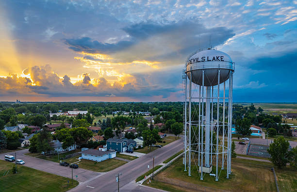 istock Scenic view of Devils Lake Water Tower at golden sunset light 2226536025