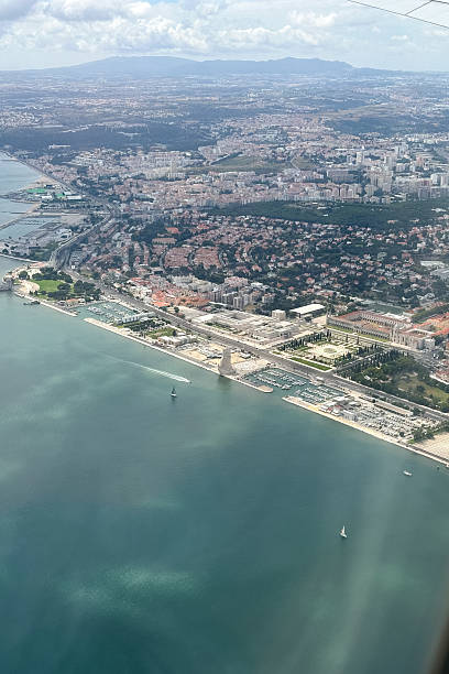 istock Urban Divide and Housing Density in Lisbon 2226694999