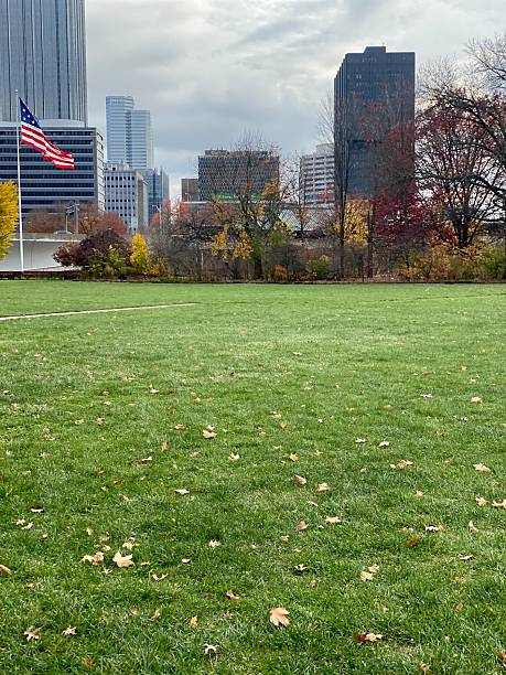istock Autumn in Pittsburgh 2226696837