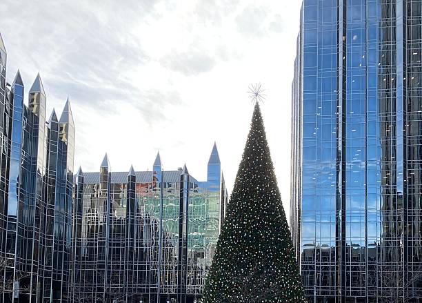 istock Pittsburgh at Christmas 2226697026