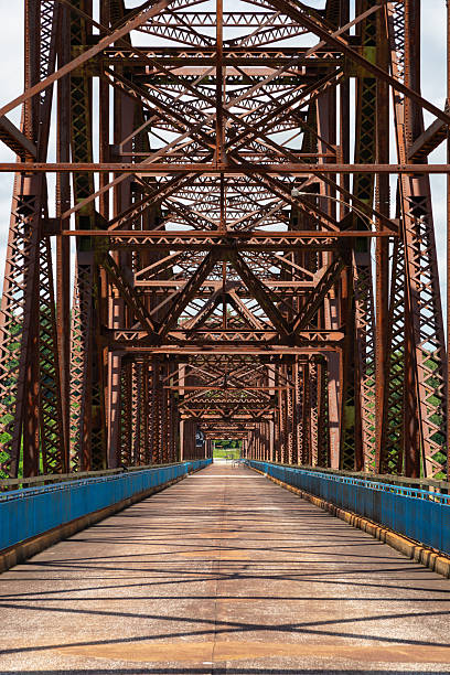 istock Chain of Rocks Bridge 2226868945