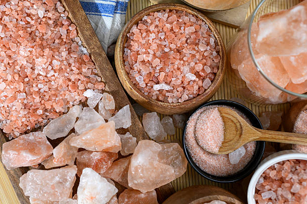 istock Himalayan salt - various types and sizes on a table - close up shot 2227679504