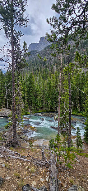 istock North of Squaretop 2227732611