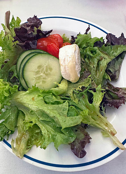 Green salad with balsamic vinaigrette sauce