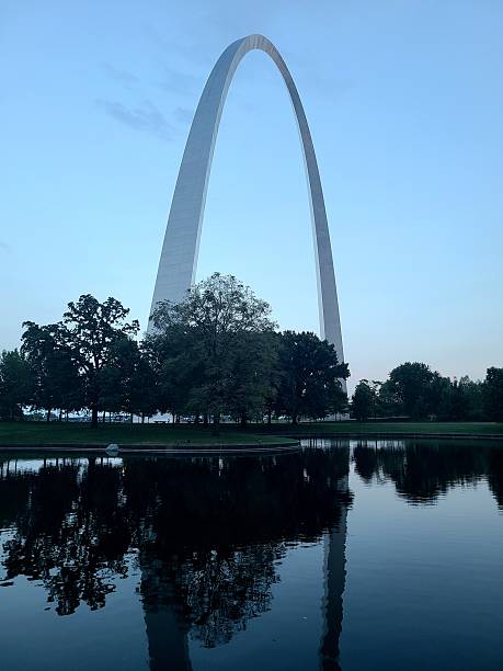 istock The Gateway Arch and Reflection Pool during the Evening on a Clear Night 2227791979