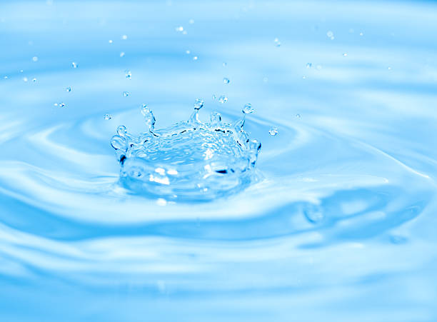 istock A beautiful water crown on the water surface 2227817546