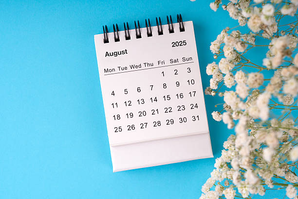 istock August 2025 Desk calendar 2227891138