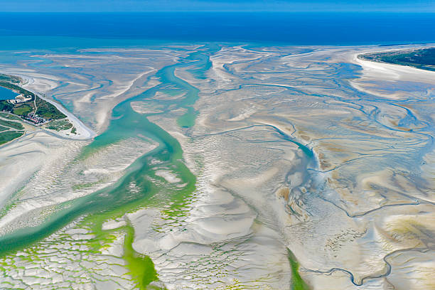 istock Bay of Somme at low Tide from above 2228001166