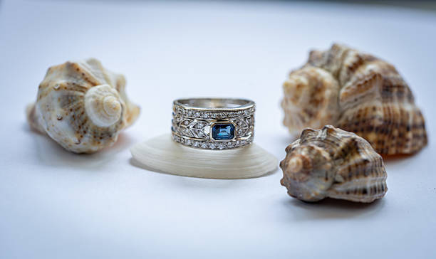 istock 18k gold sapphire and diamonds ring 2228030263