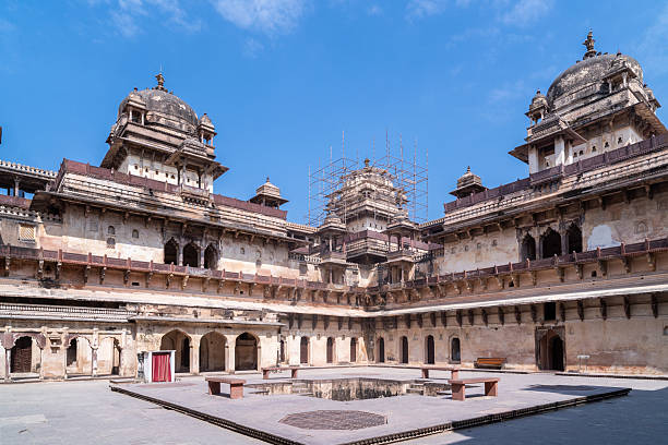 istock Jahangir Mahal Orchcha, Madhya Pradesh 2228083260