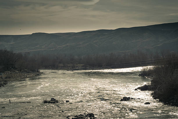 The Mtkvari River glimmers under the muted sky as it winds past Rustavi, framed by bare trees and distant hills. Its steady current and reflective surface carry both the power of nature and the timeless rhythm of Georgia’s landscape.