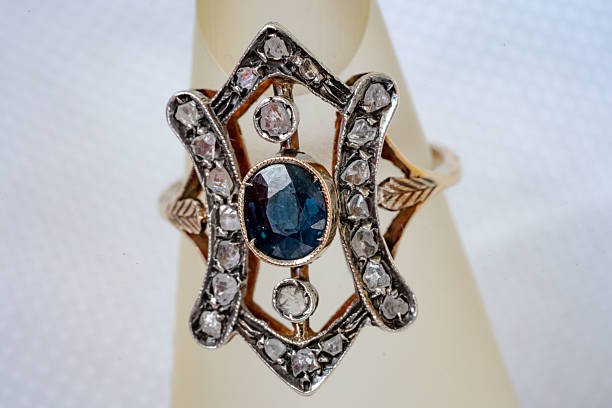 istock 18k gold sapphire diamonds ring 2228432830