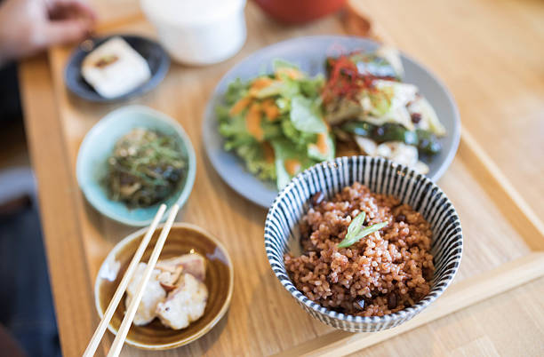 A lunch plate with five-grain rice and a well-balanced meal