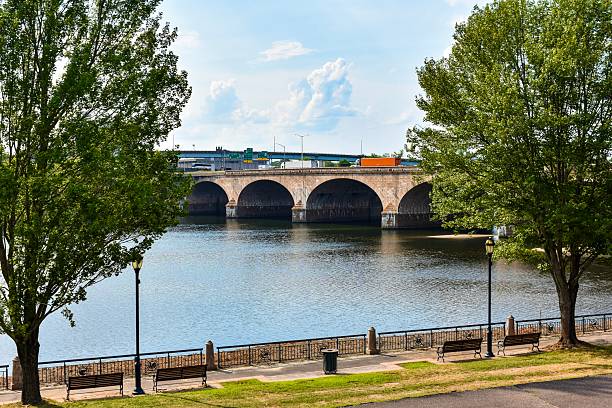 istock The Bulkeley Bridge In Hartford, Connecticut 2228638918