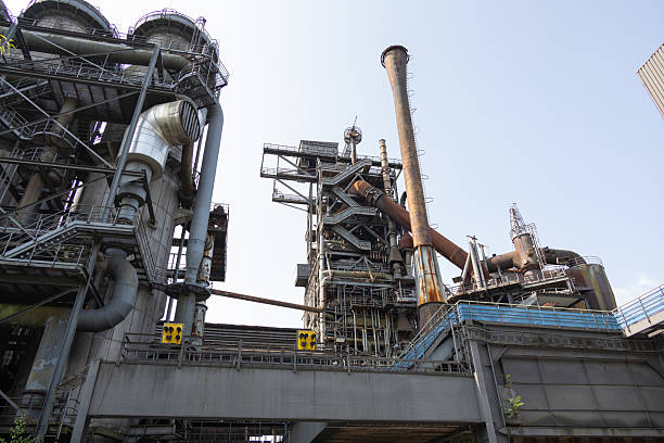 istock old heavy metal industrie factory 2228932069