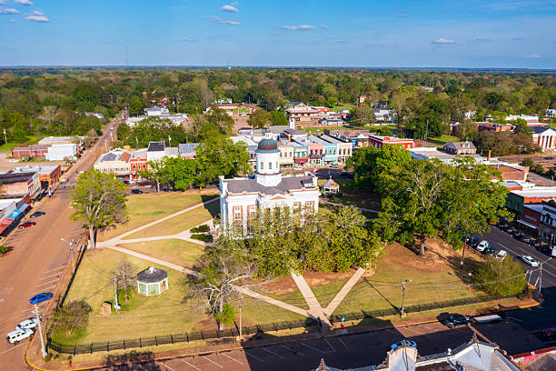 istock Aerial view of the Courthouse Square in Canton, MS 2229016691